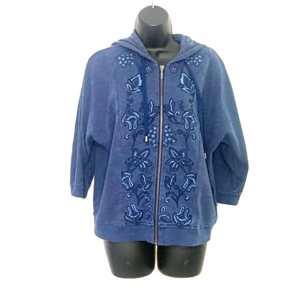 CHICO’S ZENERGY Embroidered Indigo Jacket Indigo Wash Size 4/6P